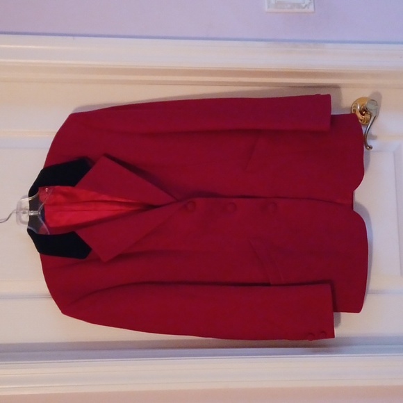 Burberrys Red Black Wool Velvet Vintage Women’s 3 button 100% wool blaze… - Picture 1 of 10